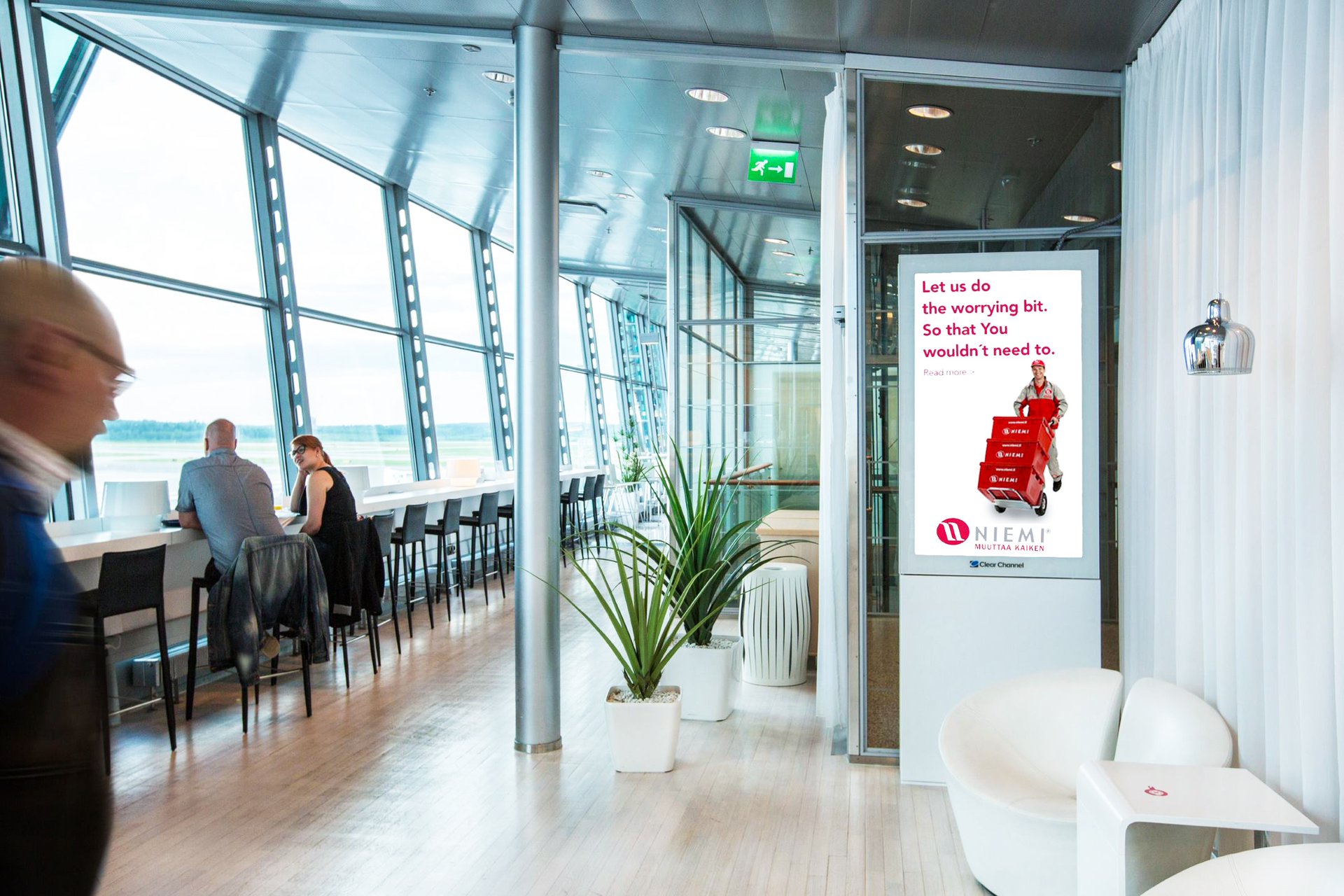 Finnair Business lounge kohdennettu mainonta lentoasemalla