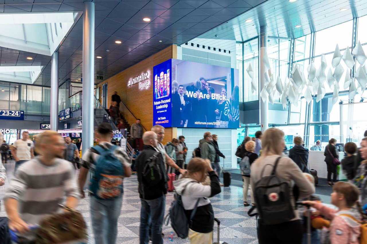 Digitaalinen mainos airport - Nordic Business Forum - High Street