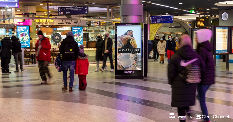 AN AD CAMPAIGN WAS RECEIVED WITH DELIGHT AT SHOPPING CENTRES