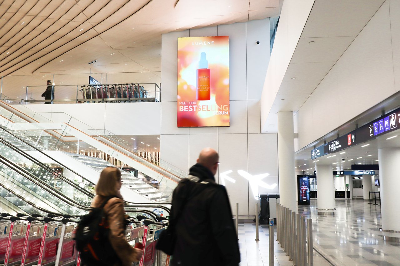 lumene_departureswall_2jpg